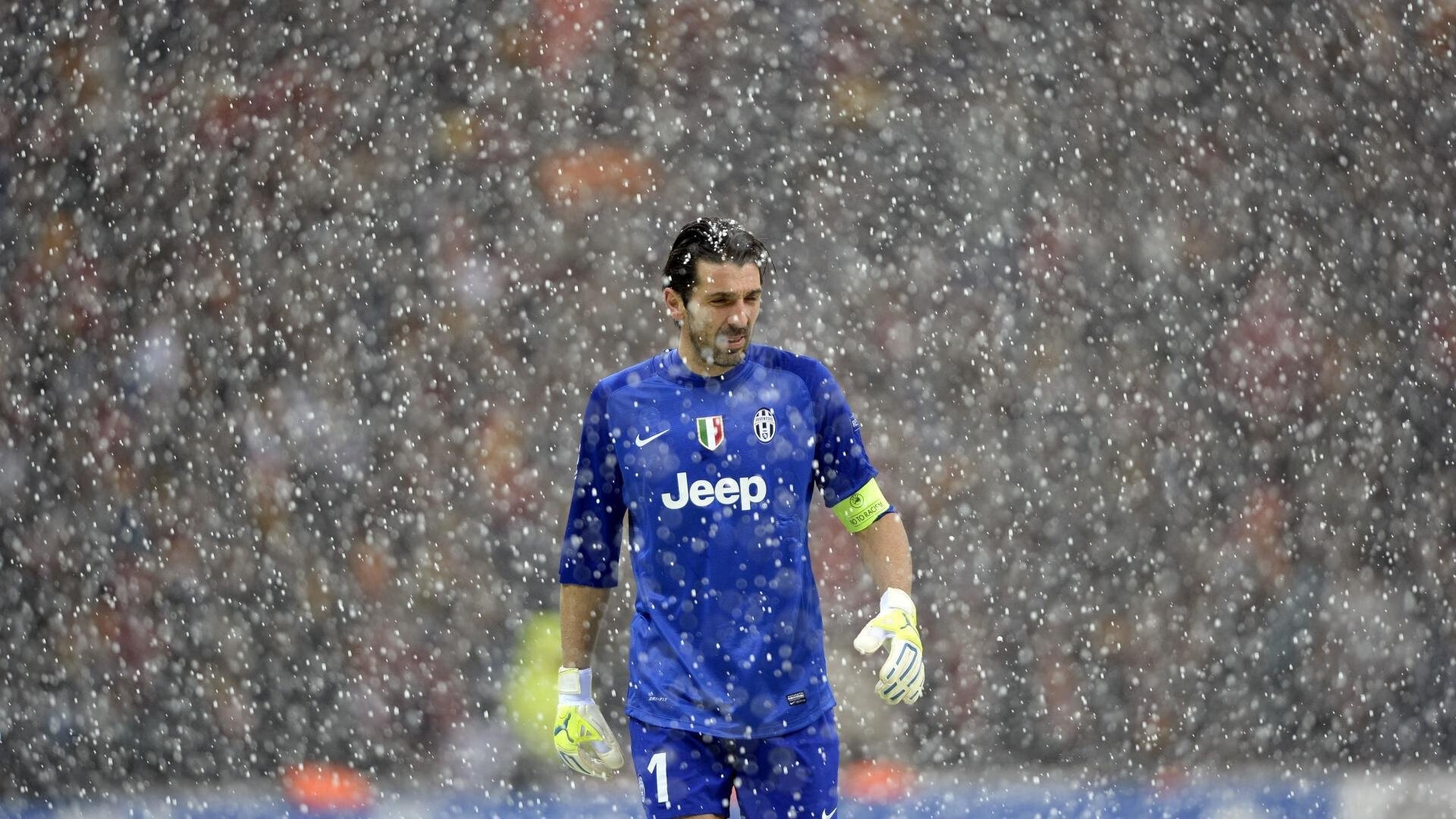 爱游戏app下载-五大联赛视频辅助裁判 VAR 使用对争议情况影响，五大联赛视频辅助裁判 var 使用对争议情况影响大吗